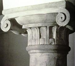Ионическая колонна Франческо Да Кастелло для клостера Санта Мария ин Органо
