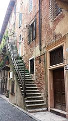 Лестница в доме XIII века в Вероне