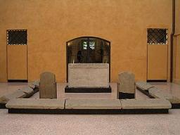 Семейное надгробие на римском некрополе (в Музее Падуи)