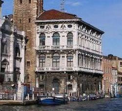 Дворец Лабия на Большом Канале в Венеции