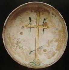 Блюдце с изображением креста, 15 век