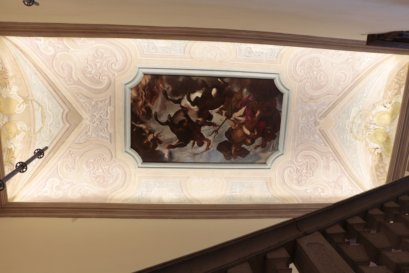 Потолок во Дворце Джусти с полотном Перини Похищение Прозерпины