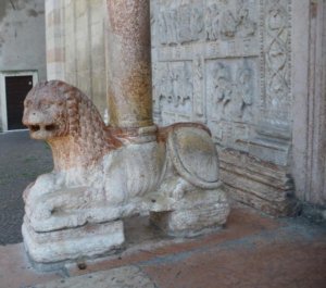 Лев в Вероне, Базилика Св.Зенона
