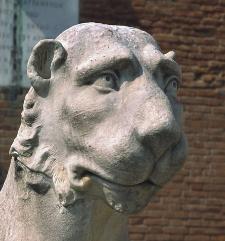Древний греческий лев перед Арсеналом - военный трофей 17 века