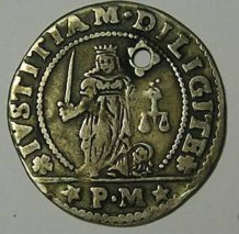 Лира с дырочкой как медальон , чеканка при Доже Алвизе Контарини 1676-84гг