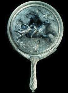 Серебрянное зеркало из саркофага Валлерано