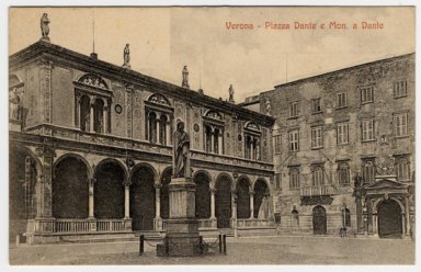 Лоджия Городского Совета на площади Синьоров - первый Музей Вероны